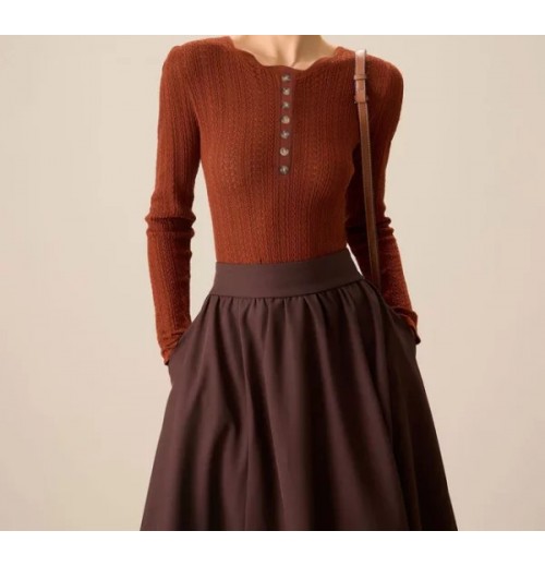 Women’s Brown Round Neck Slim Sweater